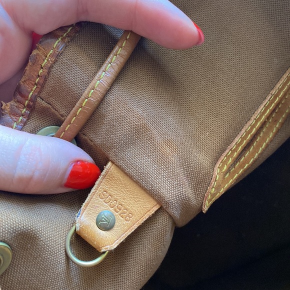 Louis Vuitton Montsouris Backpack - Picture 9 of 10